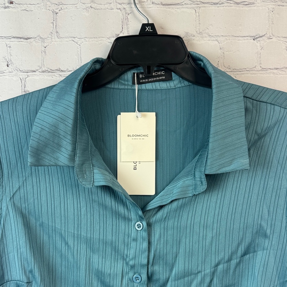 BloomChic Teal Button Down Shirt - Picture 5 of 7
